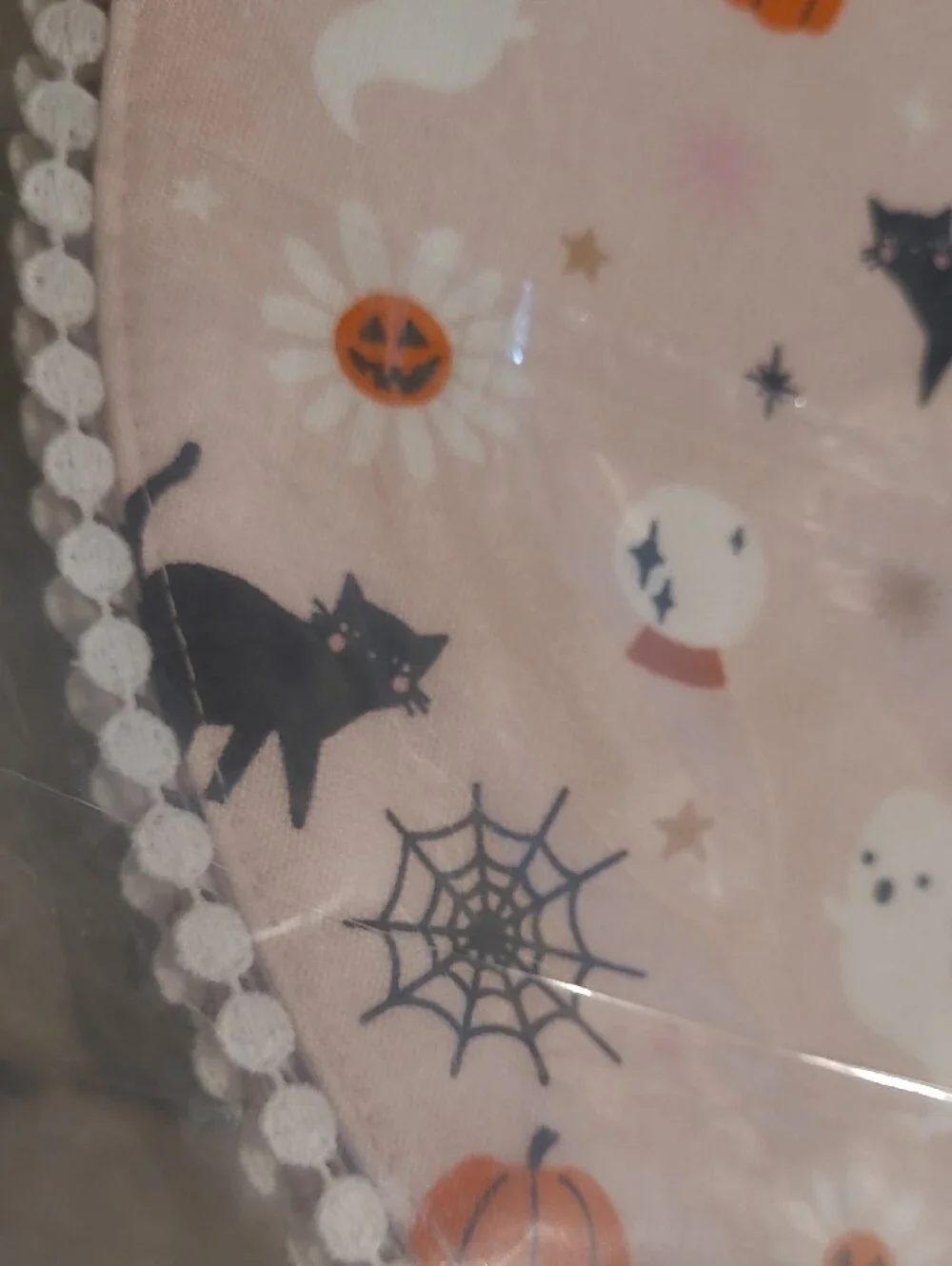 London Kaye Halloween Placemats Set of 4 Pink Ghost Cat Pumpkin Round NWT